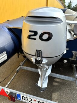 Motorový člun ZODIAC ZOOM s motorem HONDA BF20 - 12