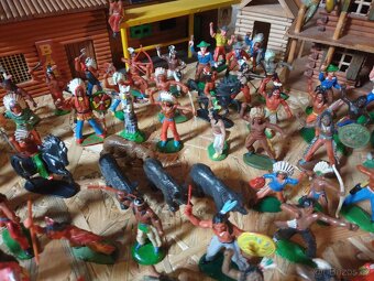 INDIÁNI A KOVBOJOVÉ Z NDR  320ks - 12