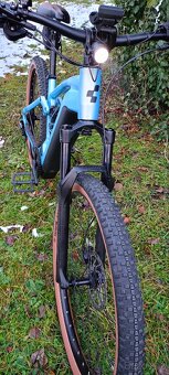 29" celoodpruzene el. kolo Cube Stereo Hybrid 120 Pro 750 - 12