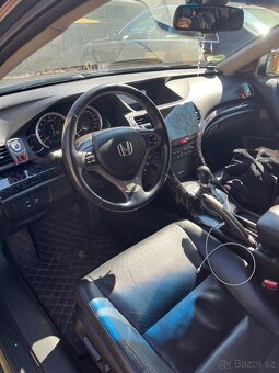 Honda Accord 8 2.4 - 12