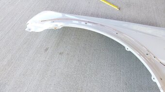 Suzuki Jimny – Blatník LP bilý - 12