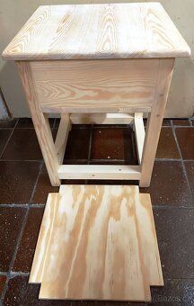 Stolička (štokrle) s úložným prostorem., - 12