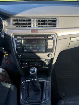 Škoda Superb combi II 2.0 tdi 125kw 12/2013 274tis - 12