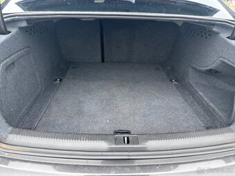 AUDI A4 B8 8K2 (sedan) - 12