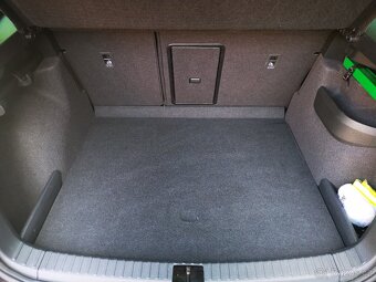 ŠKODA Karoq 1.5TSI 110kW Manuál Top Selection 2024 ZÁRUKA - 12