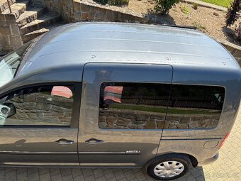 VW Caddy 1.6 TDi 75kW, rok 2012 - 12