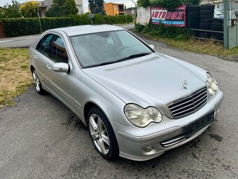 Mercedes-Benz Třídy C, 220CDi Facelift.Avantgarde - 12