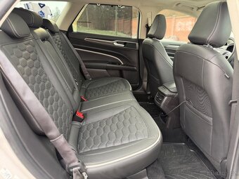 Ford Mondeo MK5 Vignale - 12