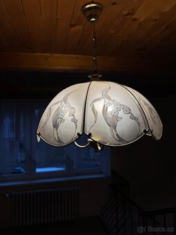 Lustry, skříň, postel, nabytek - 12