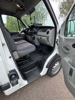 Odtahovka Renault Master 3.0 - 12