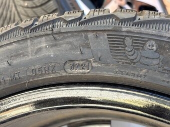 W205 C205 Mercedes Alu Kola R18 Zimní Michelin - 12