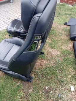 MERCEDES BENZ E COUPE C207 RV 2010 SEDAČKY ČERNÁ KŮŽE PĚKNÉ - 12