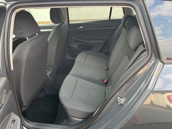 VW GOLF VARIANT 2.0TDI rv.2023 - 12
