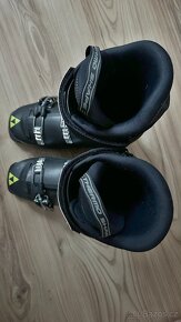 Prodám Fisher sjezdové boty juniorské 23,5 cm - 12