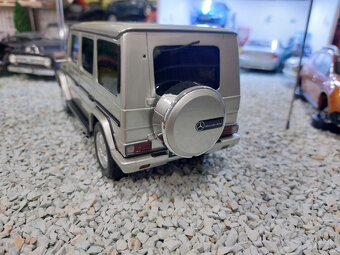 model auta Mercedes Benz G class 55 AMG Otto mobile 1:18 - 12