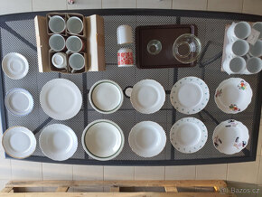 Talíře, hrnky, misky, skleničky - 12