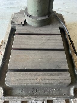 93. Sloupová vrtačka KAZANLIK - 12