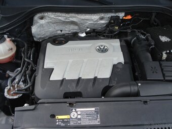 VOLKSWAGEN TIGUAN 2.0 TDI 4 x 4,SERVISKA,NOVÁ STK - 12