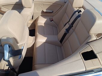 BMW 323CI - 12