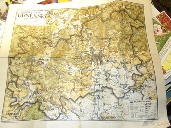 560 kusů map - 12