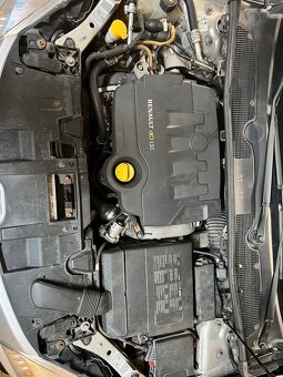 Renault Megane kombi 1.9Tdi - 12