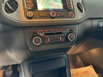 Volkswagen Tiguan 2,0 TDI CUP 4M NAVI TAŽNÉ - 12
