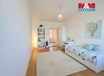 Prodej bytu 3+1, 98 m², Krnov, ul. Partyzánů - 12