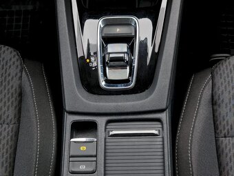 Škoda Octavia, 2.0TDi 110kW DSG STYLE - 12