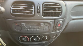 Renault Mégane, 1.6 16V, RV 8/2000, 79 kW - 12