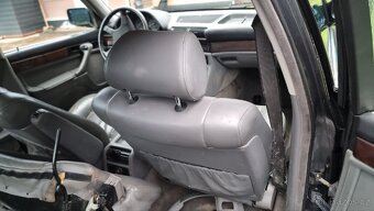 BMW E32 750 12V 5.0 - 12