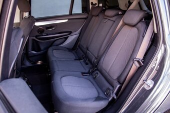BMW 218d Rad 2 Gran Tourer 218d Advantage A/T - 7 miestne - 12