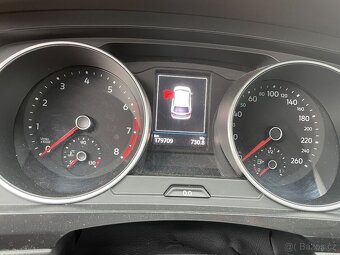 VOLKSWAGEN TIGUAN 1.4TSI 110KW 2018 NEBOURANÝ - 12
