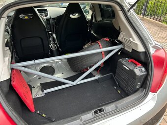 Peugeot 207 1,6 HDi GTD 136kW - 12