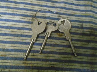 Tatra 57 , 75 , Skoda , Praga , Aero - 12