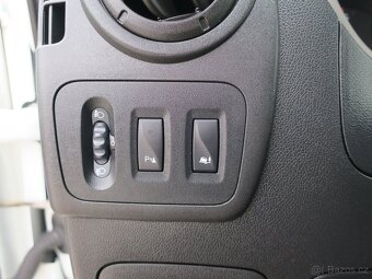 Prodám Renault Master 2.3 DCi 107 kW BUS 9-míst L2H2 - 12