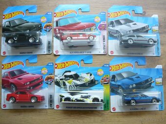 AUTÍČKA HOT WHEELS - 12