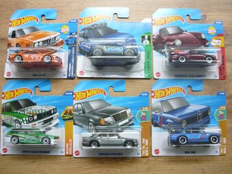 AUTÍČKA HOT WHEELS - 12