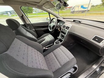 Peugeot 307 combi - 7místné -  2.0hdi 66kW - 2004 - tažné - 12
