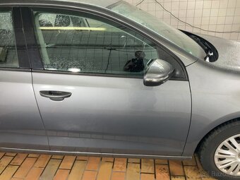 Volkswagen GOLF 6 VI 1.6Mpi 75 KW COMFORTLINE VYHŘ. SEDADEL - 12