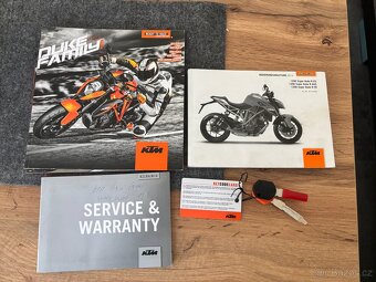 KTM 1290 Superduke R - 12