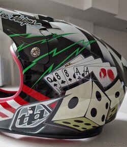 Karbonová integrální helma Troy Lee Designs D2 velikost M/L - 12