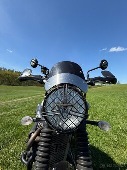 Exkluzivní Triumph Street Scrambler 900 - 12
