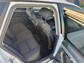 Prodám Audi A4 combi 2,0 nafta 103 KW rv 08 automat - 12