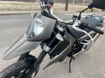 Prodám KTM 690 SUPERMOTO - 12