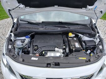 Peugeot 2008, 1.2 PureTech 110, ČR, 1. maj., jen 14 700 km - 12