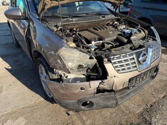 Nissan Qashqai 2.0d 4x4 2009 pojizdne navi panorama - 12