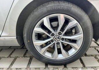 Volkswagen Passat 2.0BiTDI 176kW Highline - 12