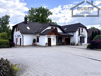 Penzion se skladem,  dvougaráží, dětským hřištěm a parkovací - 12