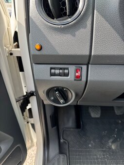 Volkswagen Amarok - 12