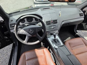 Mercedes-Benz Třídy C 320CDI Panorama Harman&Kardon - 12